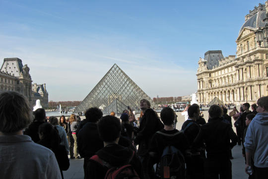 Walking to Louvre in Paris