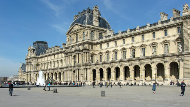 Walking to Louvre in Paris