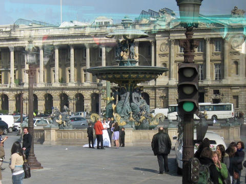 Wedding party photo in Paris
